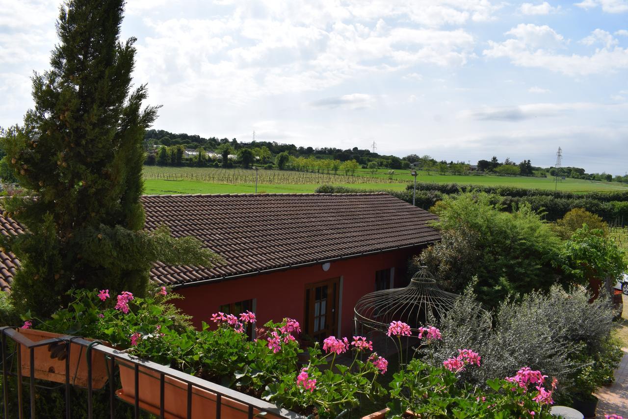 Agriturismo Mulino Bianco Lonato del Garda Exterior foto