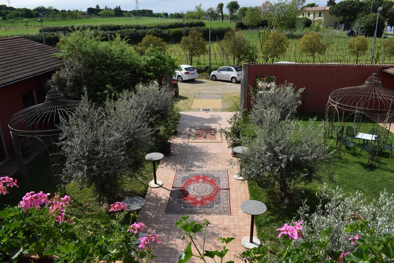 Agriturismo Mulino Bianco Lonato del Garda Exterior foto